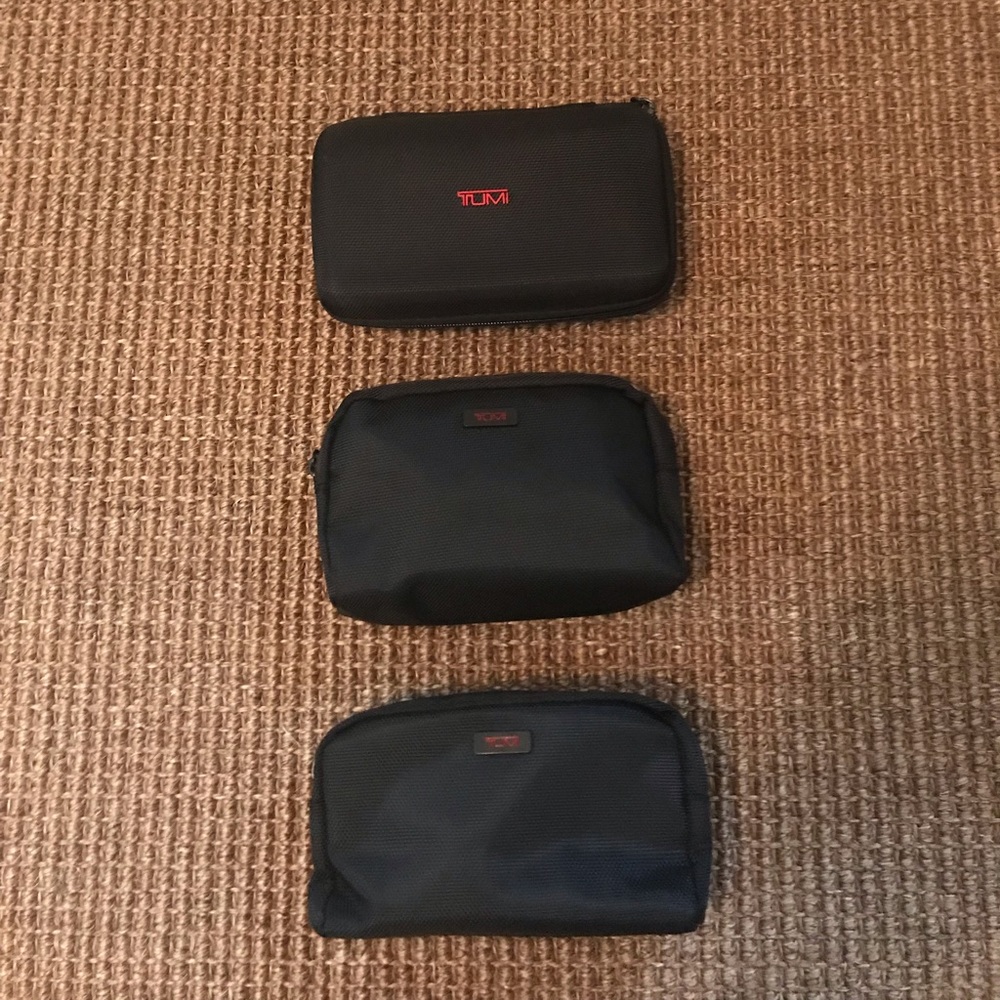 Set of 3 TUMI travel bags NWOT black nylon - Picture 1 of 4